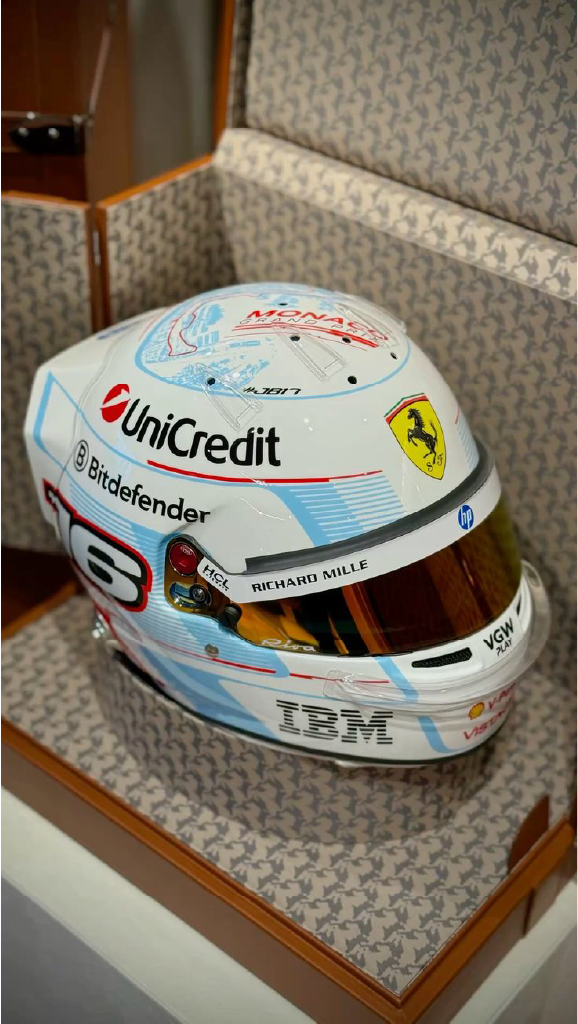 équipements de pilotes de formule 1